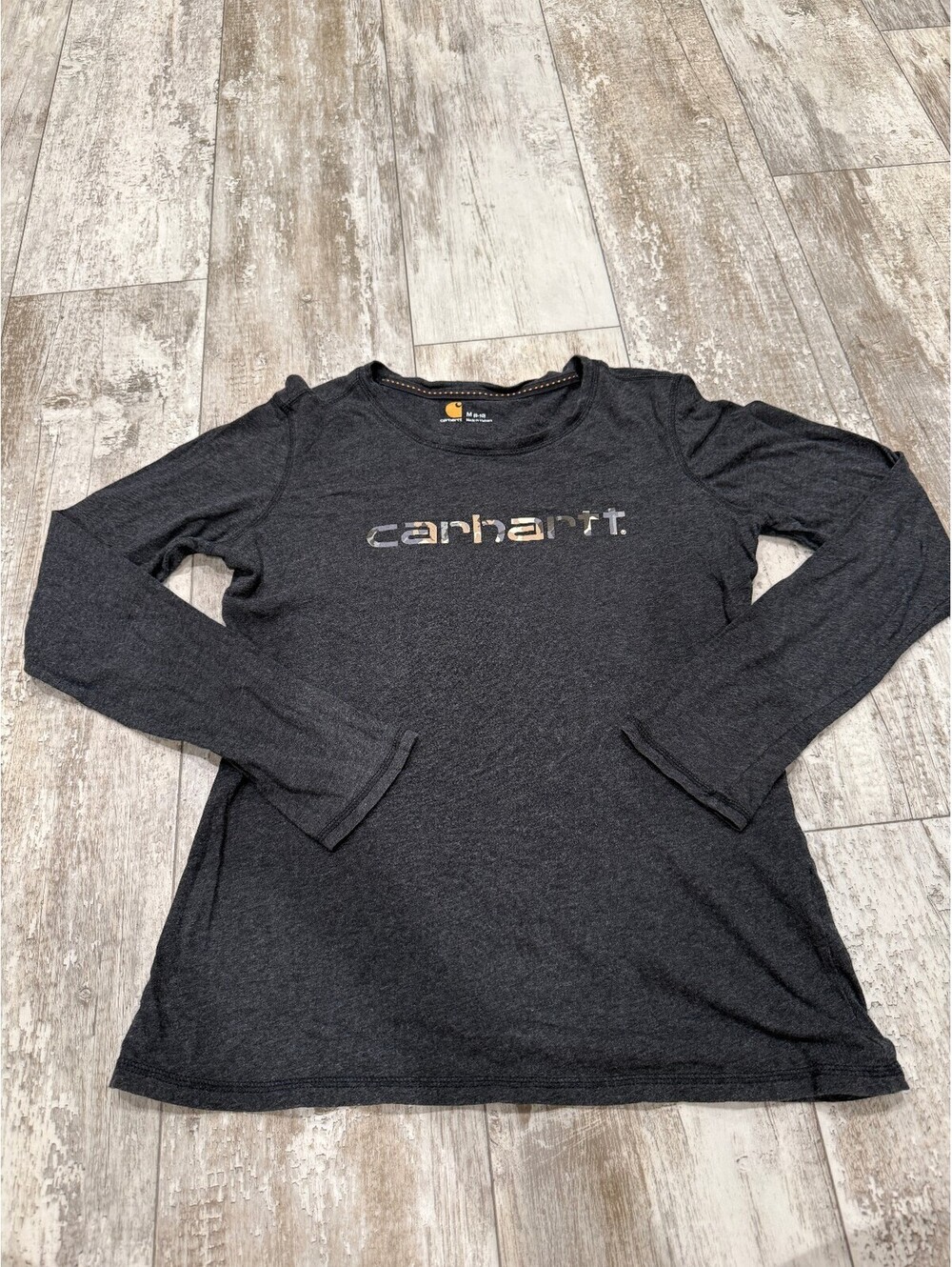 Carhartt Women M 8/10 Gray Long Sleeve Logo Shirt Camo